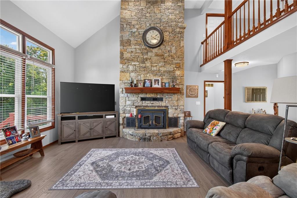19311 South Raffurty Road Pleasant Hill, MO 64080 - Photo 8 of 59 Gallery Image 8