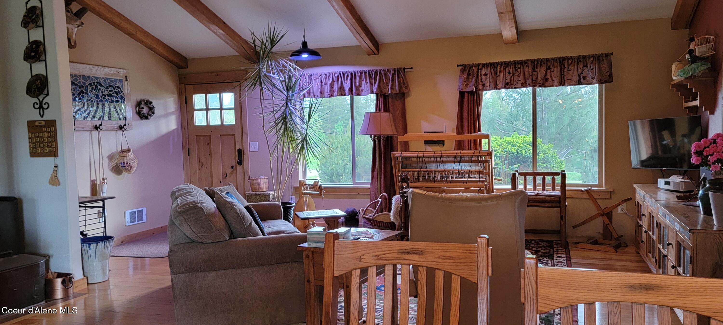 309 Pywell Road Bonners Ferry, ID 83805 - Photo 20 of 42 Living Room
