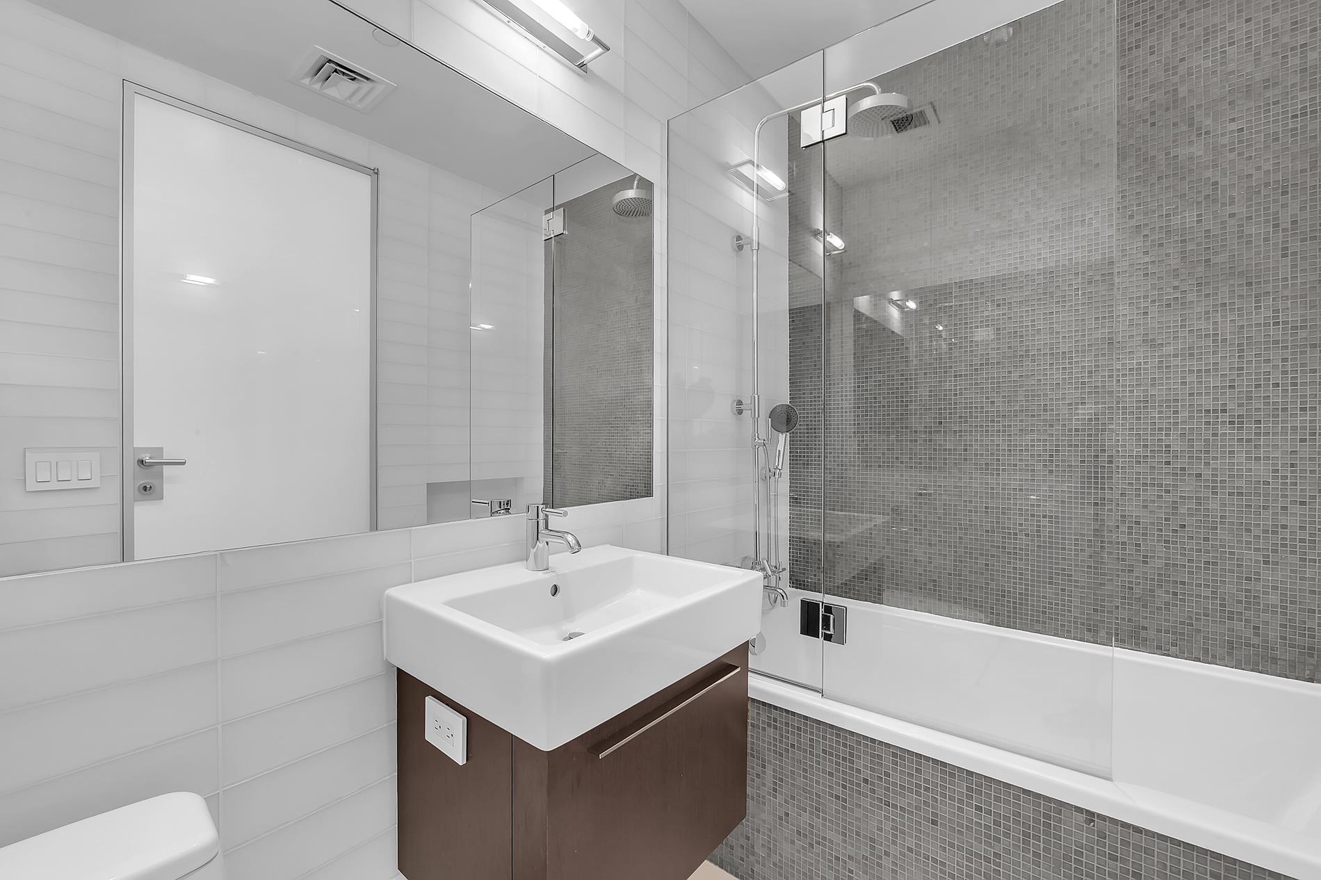 74 Warren Street, Unit PH5W Manhattan, NY 10007 - Photo 18 of 25