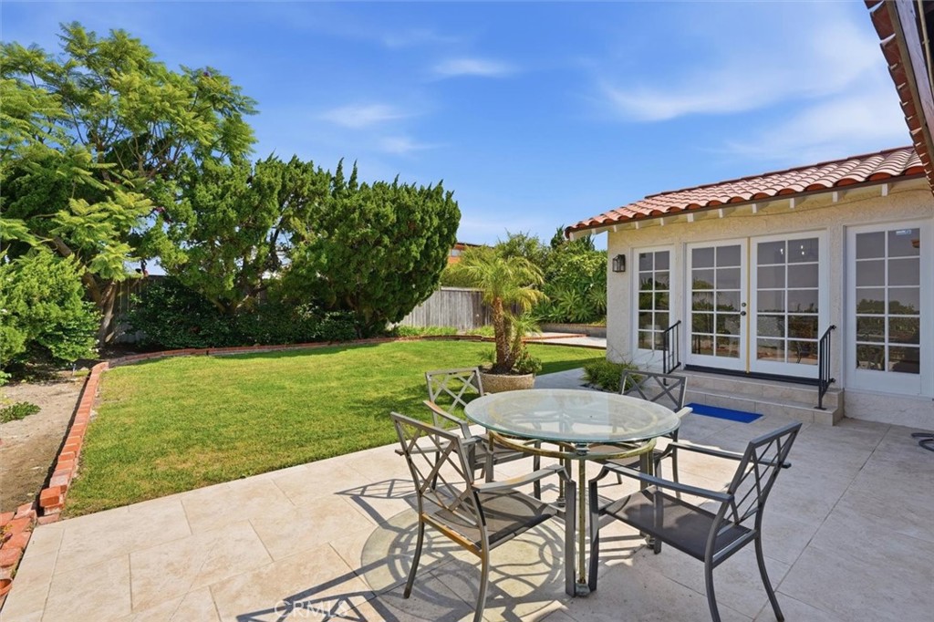 6709 Verde Ridge Road Rancho Palos Verdes, CA 90275 - Photo 18 of 58 Backyard with views of the ocean!