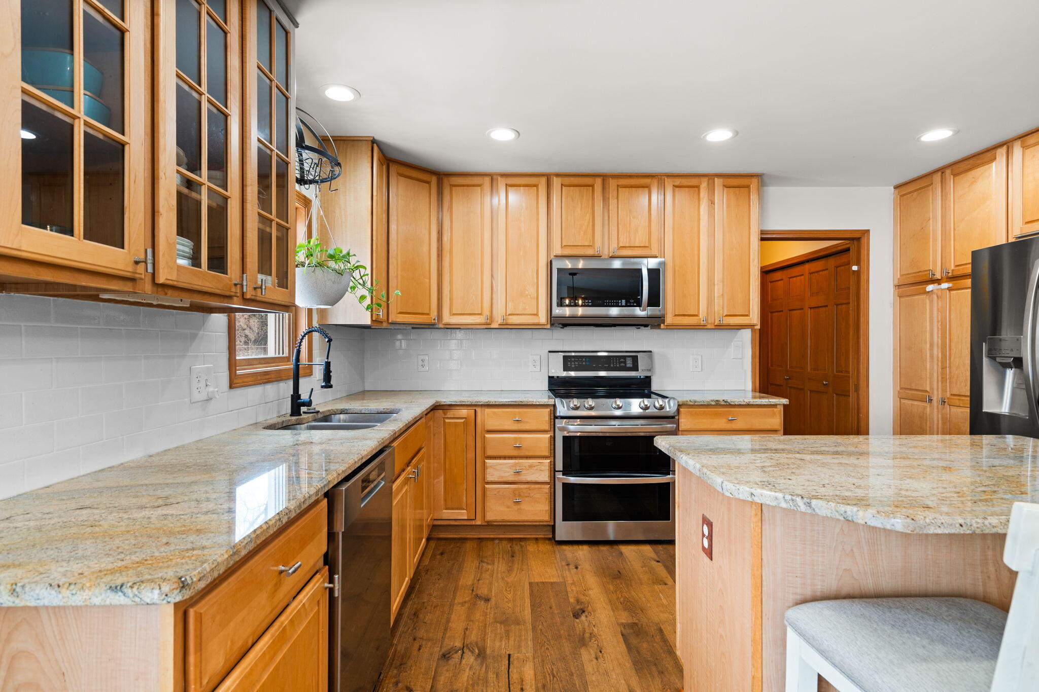 4490 North Squirrel Road Auburn Hills, MI 48326 - Photo 24 of 63 84-web-or-mls-DSC07882