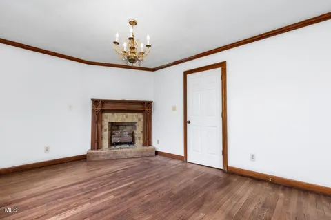 a view of empty room