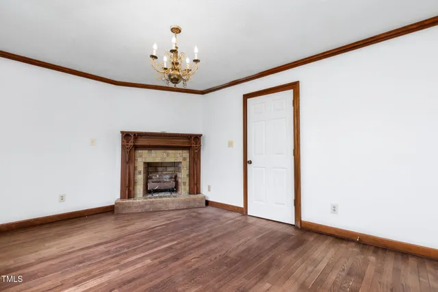 a view of empty room