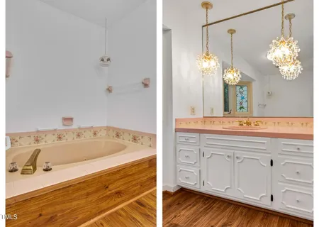 a view of a out door of the house