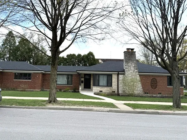 $690,000 | 7139 West Cortland Street, Chicago, IL 60707