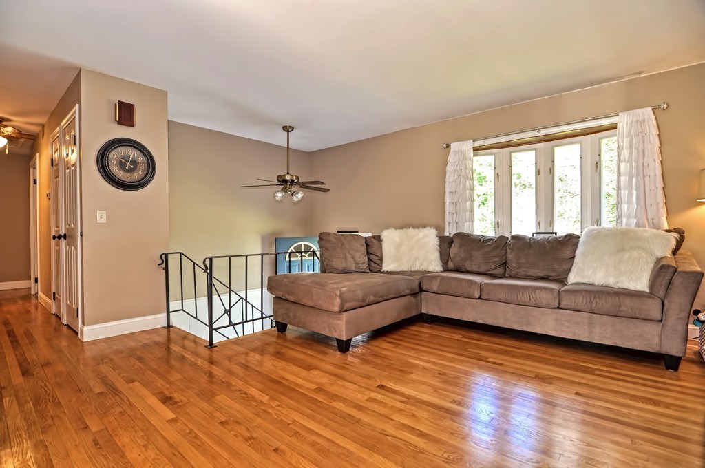 34 Robin Road Northbridge, MA 01588 - Photo 11 of 30 Gallery Image 11