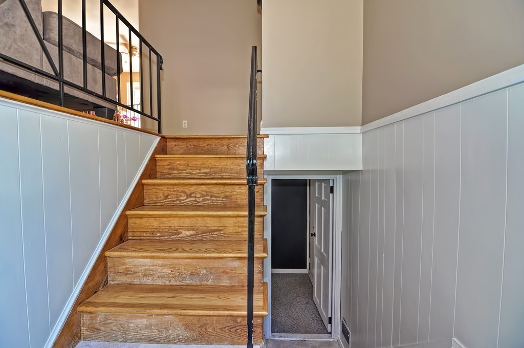 34 Robin Road Northbridge, MA 01588 - Photo 7 of 30 Gallery Image 7