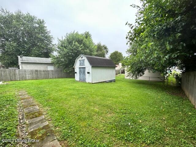 208 Crestwood Road Louisville, KY 40229 - Photo 9 of 10 IMG_3816
