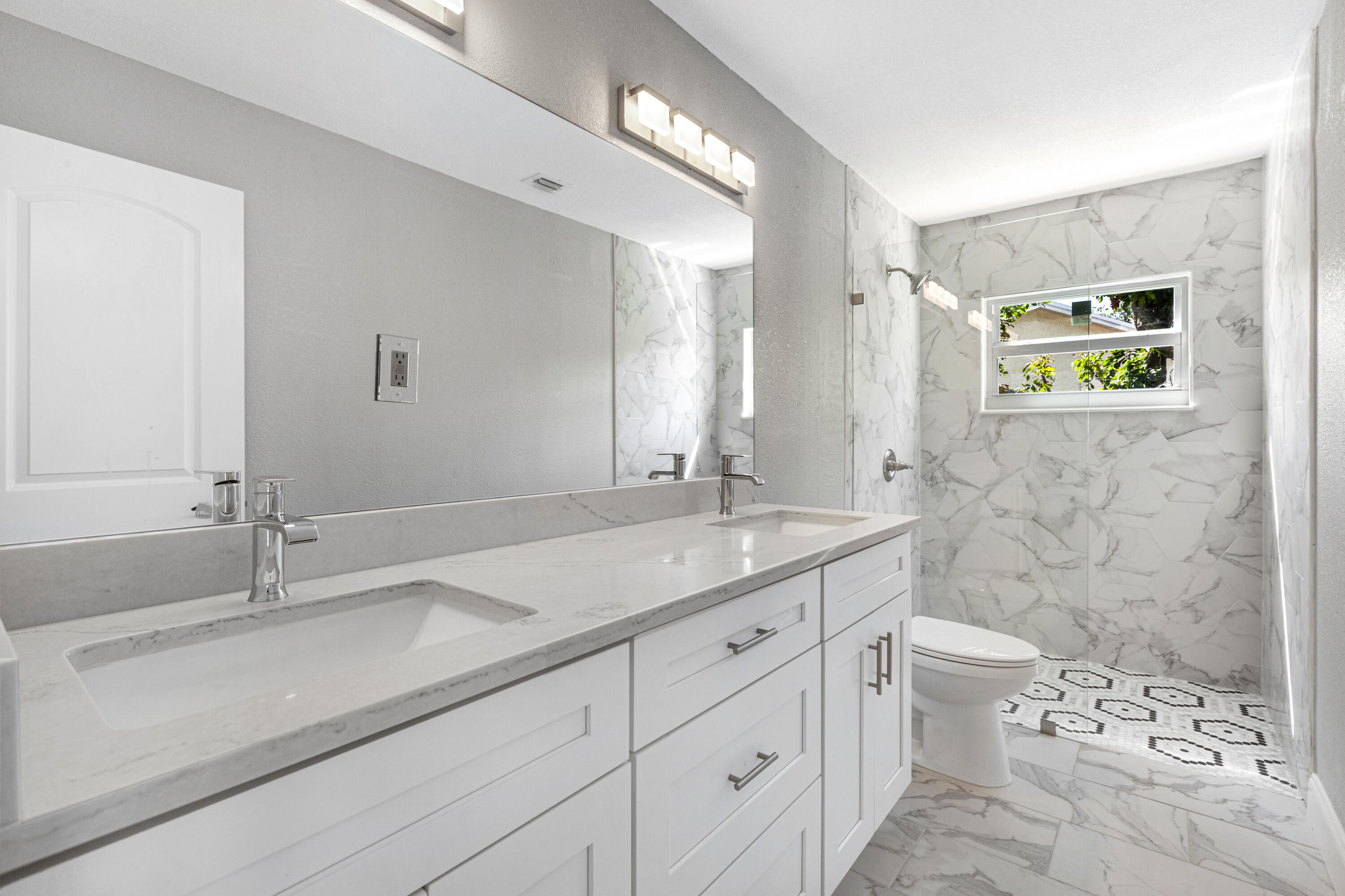22848 Southwest 54th Way Boca Raton, FL 33433 - Photo 14 of 20 14