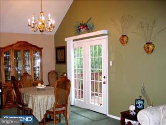 655 Cooper Road West Berlin, NJ 08091 - Photo 4 of 12 Dining Room