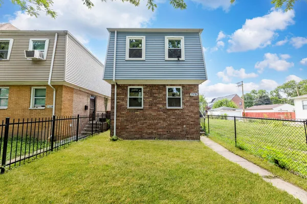 $269,999 | 7116 South University Avenue, Chicago, IL 60619
