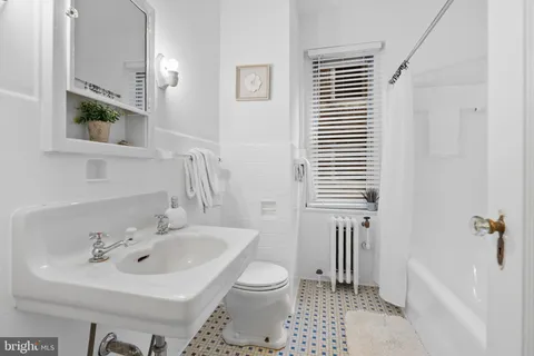 $469,000 | 3601 Connecticut Avenue Northwest, Unit 107, Washington, DC 20008
