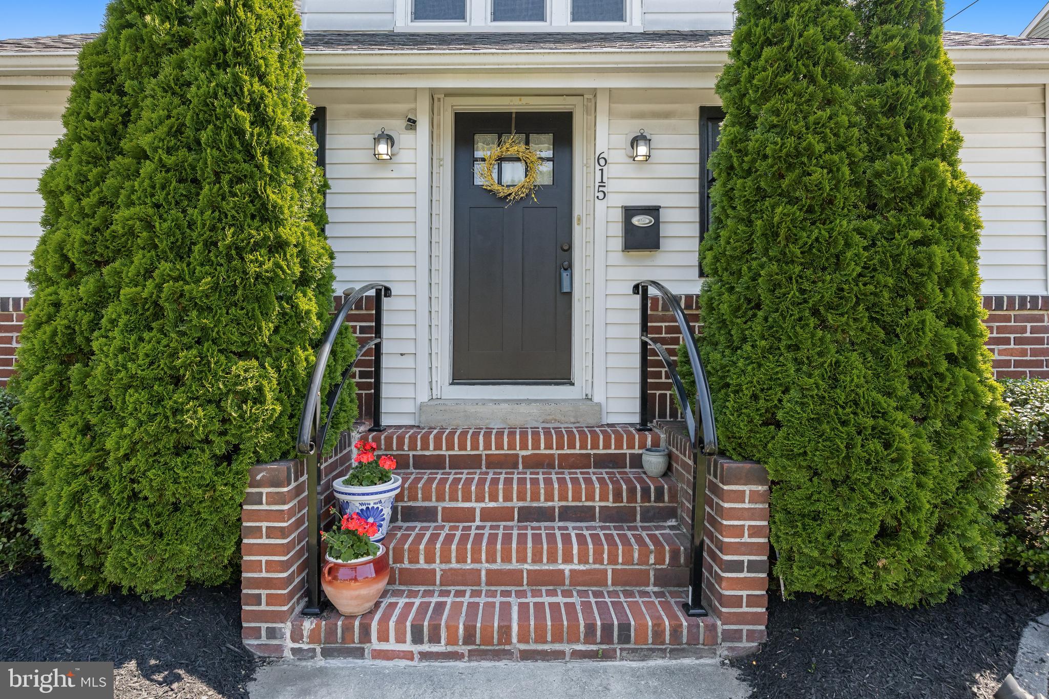 615 North Walnut Avenue Magnolia, NJ 08049 - Photo 4 of 40