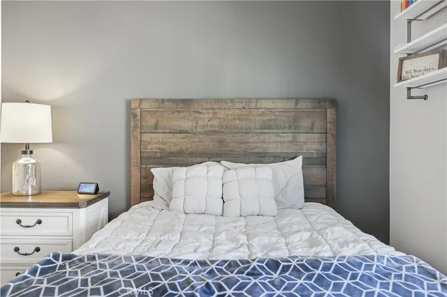 $560,000 | 5604 Altamura Way, Unit 11, Fontana, CA 92336