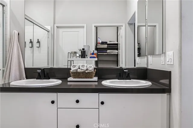 $560,000 | 5604 Altamura Way, Unit 11, Fontana, CA 92336