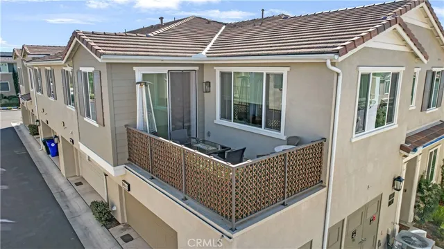 $560,000 | 5604 Altamura Way, Unit 11, Fontana, CA 92336