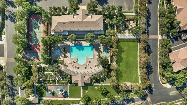 $560,000 | 5604 Altamura Way, Unit 11, Fontana, CA 92336