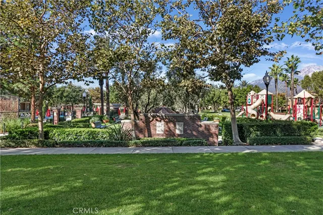 $560,000 | 5604 Altamura Way, Unit 11, Fontana, CA 92336