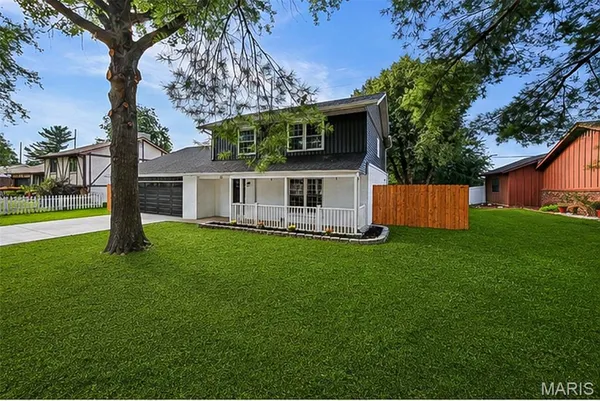 $325,000 | 55 Blanc-Lee Drive, Belleville, IL 62226