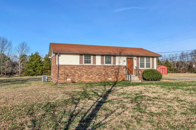 $290,500 | 2086 Hartsville Pike, Lebanon, TN 37087