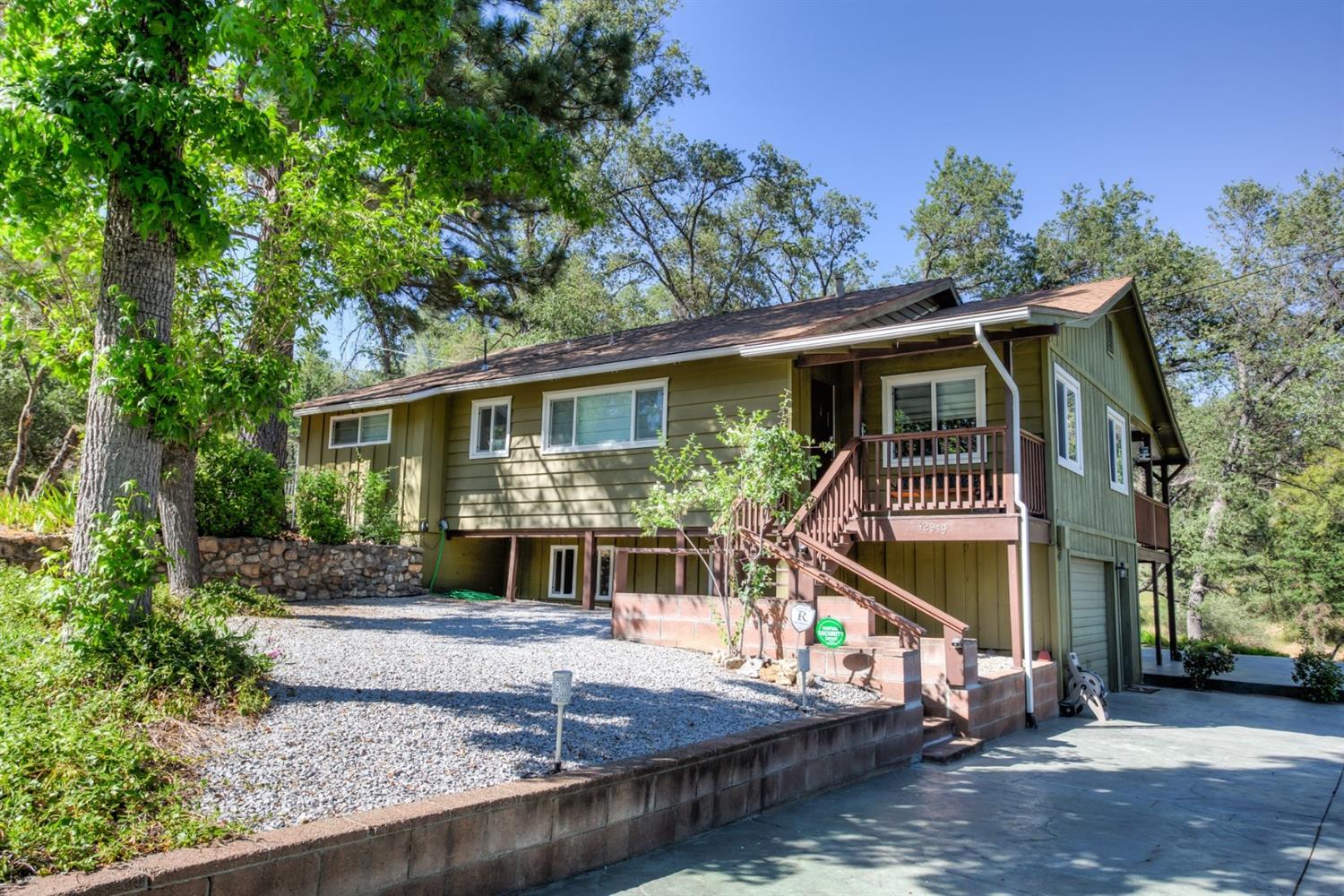 42919 Springwood Road Oakhurst, CA 93644 - Photo 1 of 29 Gallery Image 1