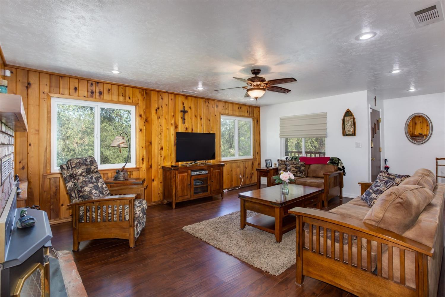 42919 Springwood Road Oakhurst, CA 93644 - Photo 7 of 29 Gallery Image 7