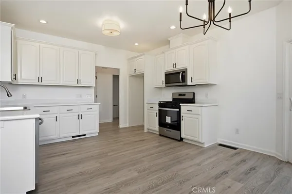 $459,000 | 19285 Ravenhill Road, Hidden Valley Lake, CA 95467