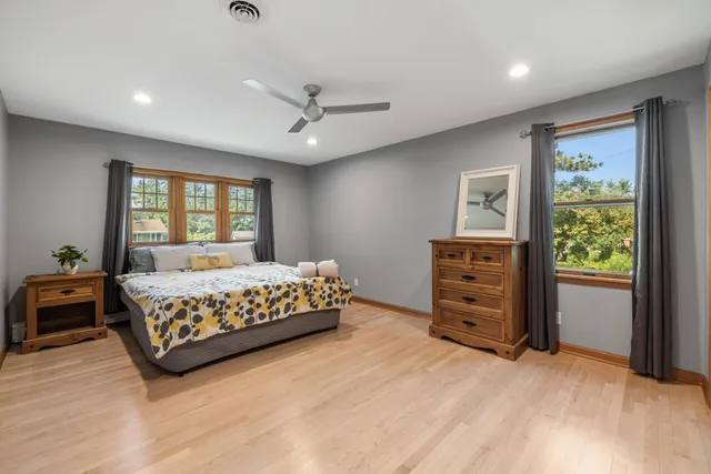 $800,000 | W1225 Floral Park Lane, Campbellsport, WI 53010