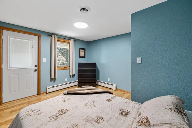 $800,000 | W1225 Floral Park Lane, Campbellsport, WI 53010