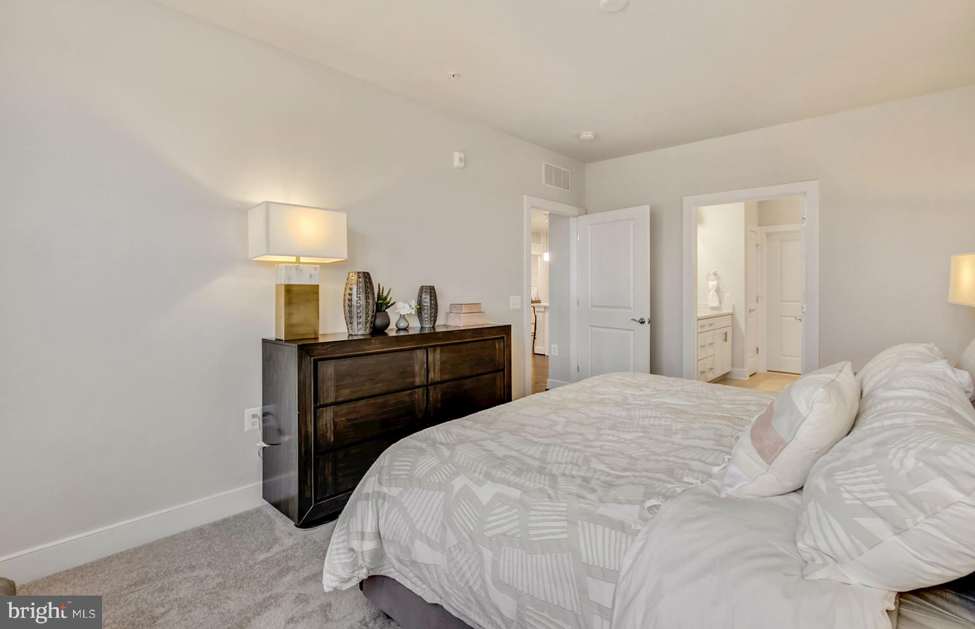 2320 Field Point Road, Unit 10304 Herndon, VA 20171 - Photo 12 of 27 For Illustrative Purposes Only.