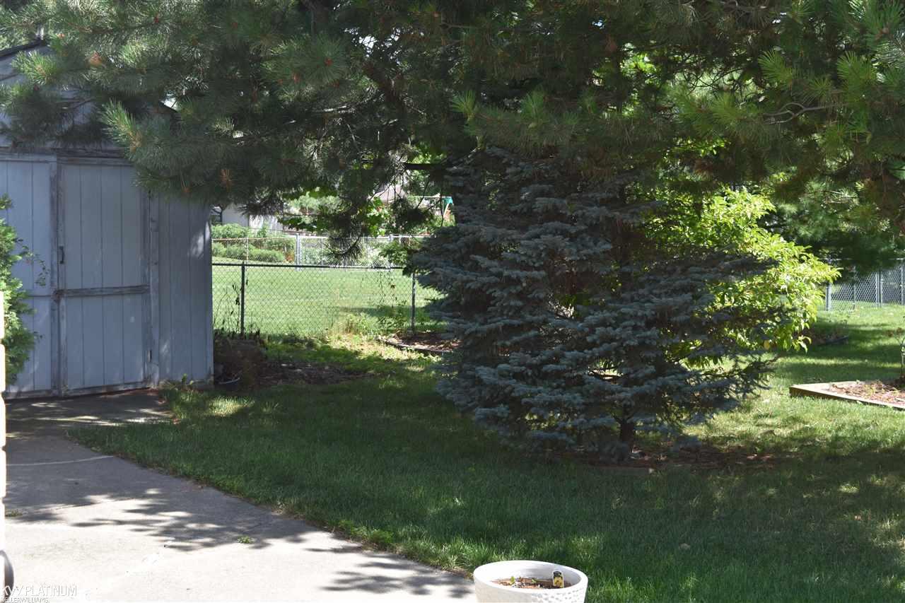 47040 Barbara Road Macomb, MI 48044 - Photo 22 of 32