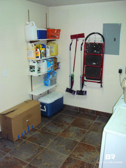 107 Rita Avenue Daphne, AL 36527 - Photo 17 of 31 Utility Room