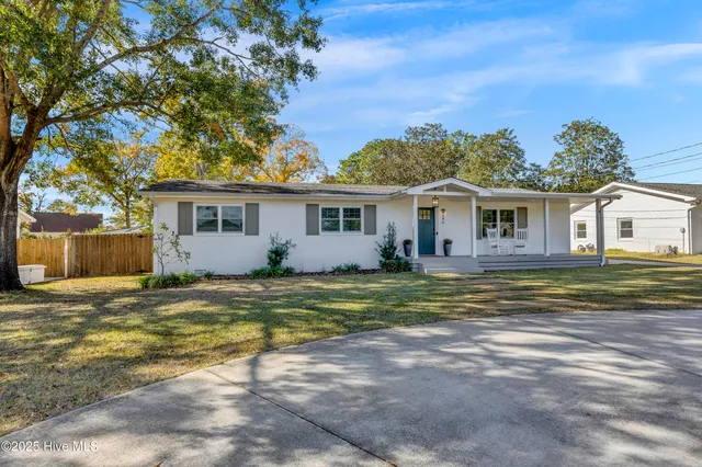 $3,000 | 346 Green Meadows Drive, Wilmington, NC 28405