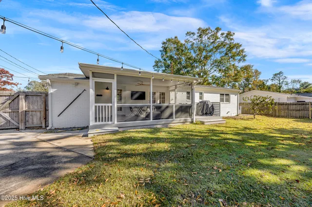 $3,000 | 346 Green Meadows Drive, Wilmington, NC 28405