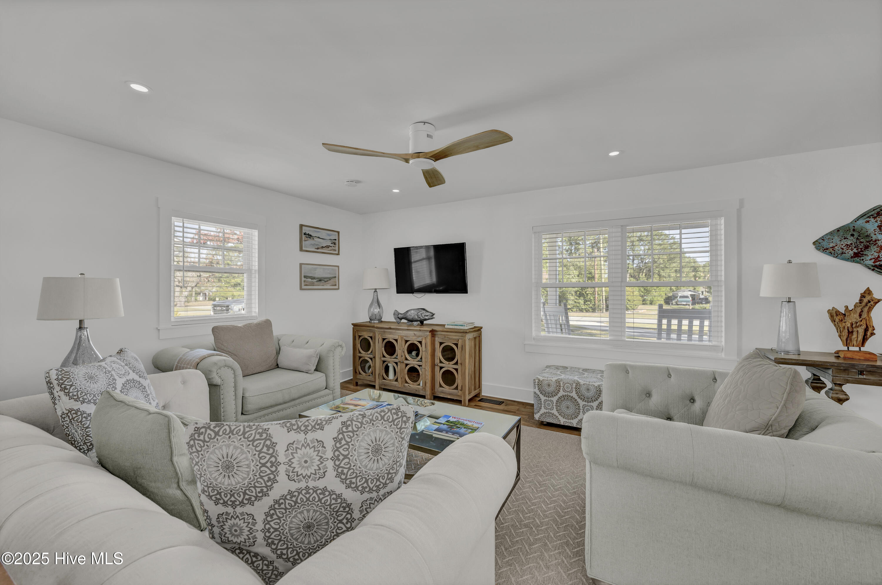 346 Green Meadows Drive Wilmington, NC 28405 - Photo 6 of 25 IMG_1493