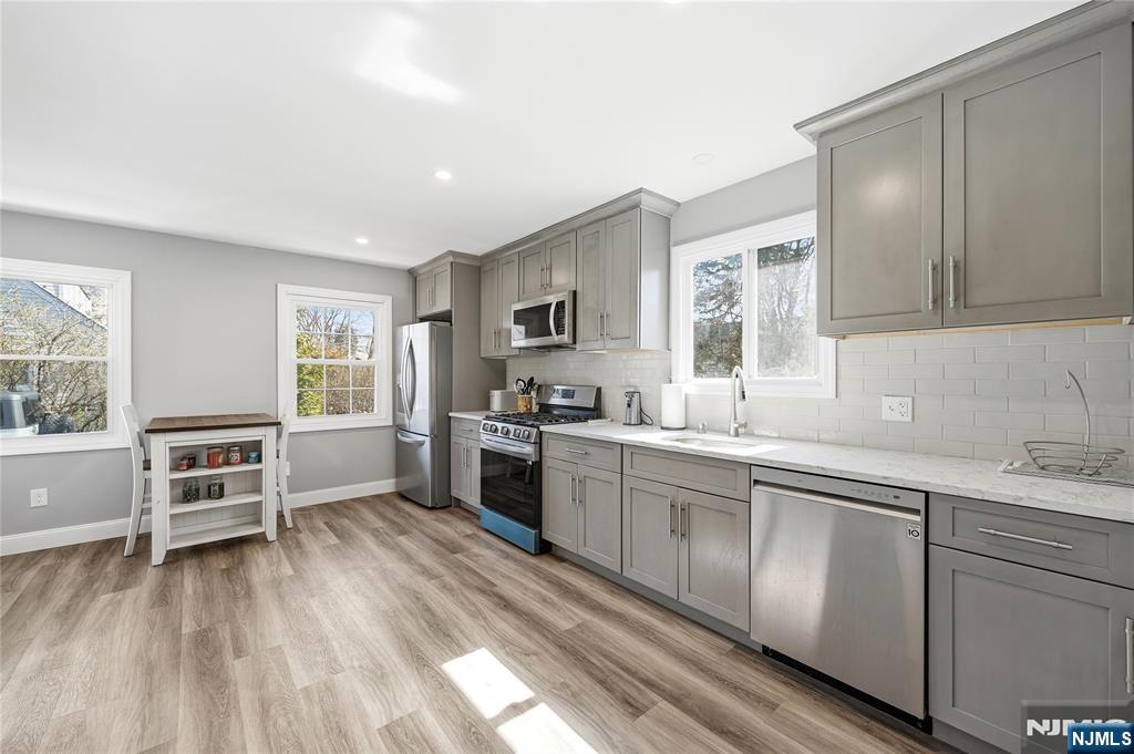 194 Ramapo Valley Road Oakland, NJ 07436 - Photo 9 of 25