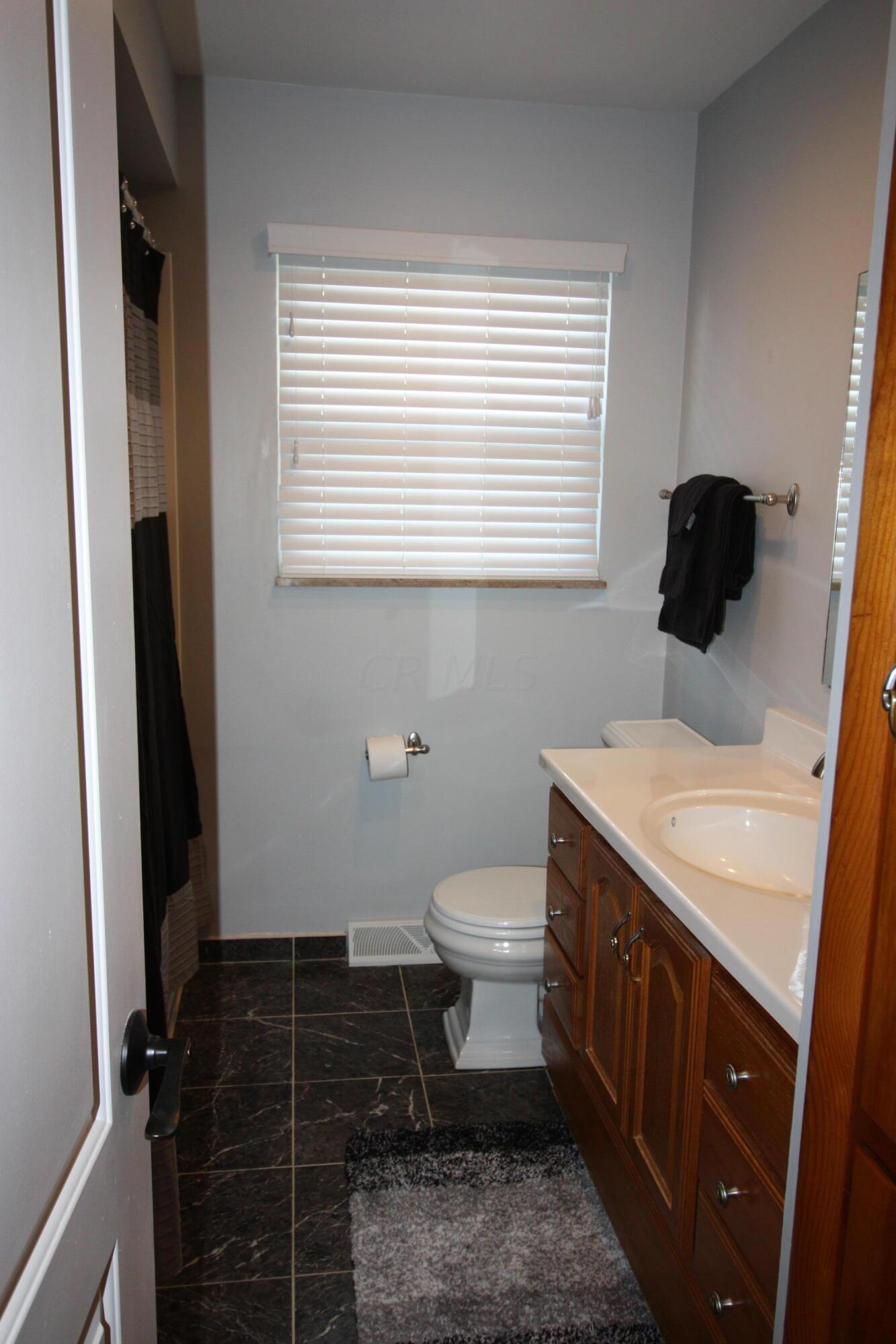 330 Topsfield Road Columbus, OH 43228 - Photo 11 of 28 Updated bathroom