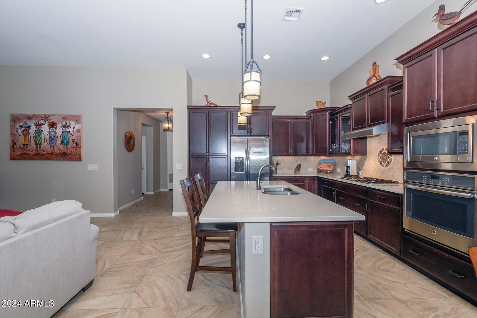 16795 West Coronado Road Goodyear, AZ 85395 - Photo 9 of 47 Kitchen2