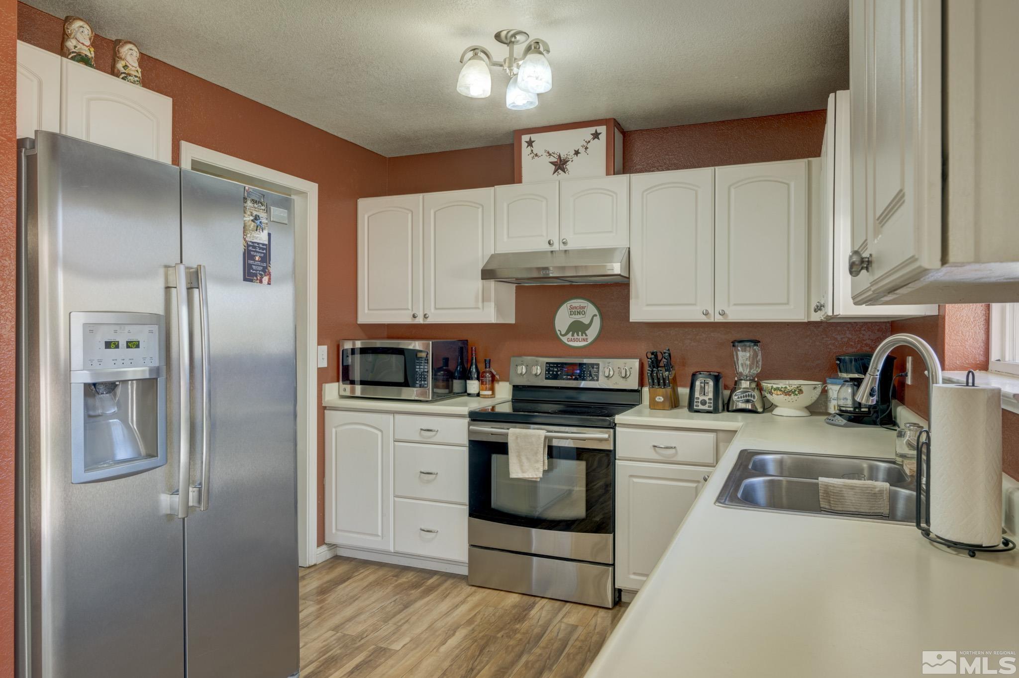 11645 Fir Drive Reno, NV 89506 - Photo 9 of 22 Photo 9