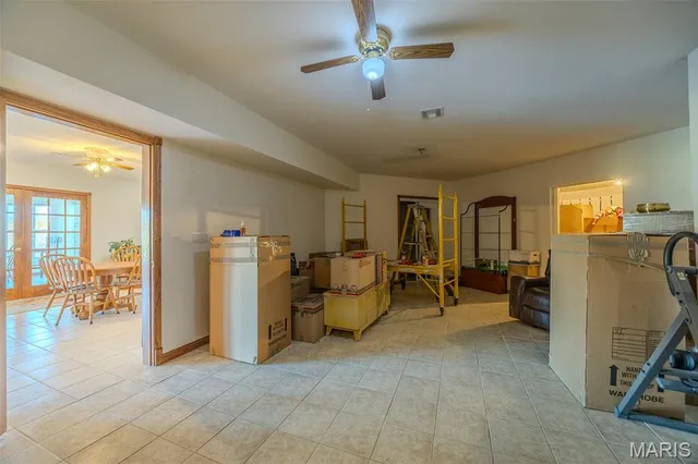 $610,000 | 31320 Oslo Drive, Lebanon, MO 65536