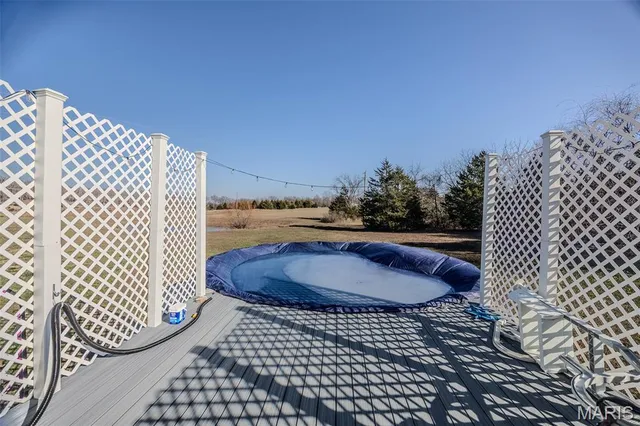 $610,000 | 31320 Oslo Drive, Lebanon, MO 65536