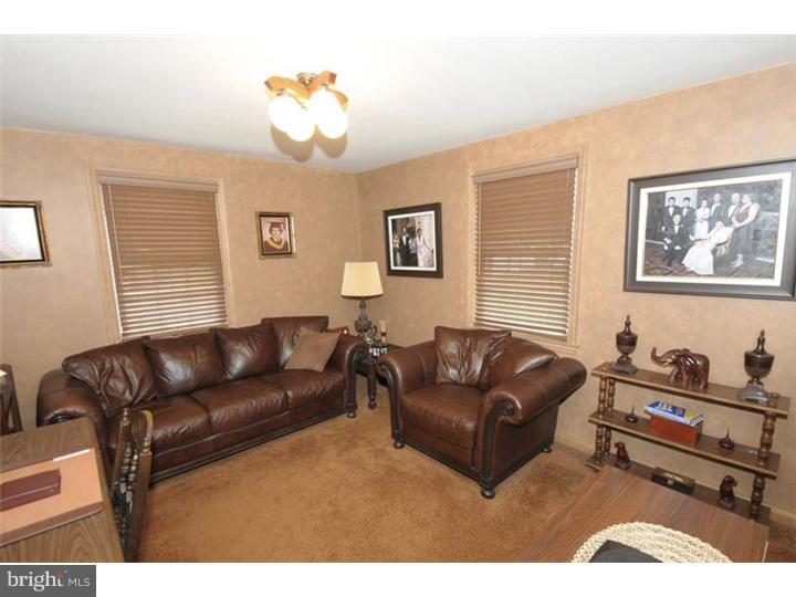 2624 Springfield Road Broomall, PA 19008 - Photo 11 of 25 Office / Study