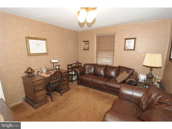 2624 Springfield Road Broomall, PA 19008 - Photo 12 of 25 Office / Study