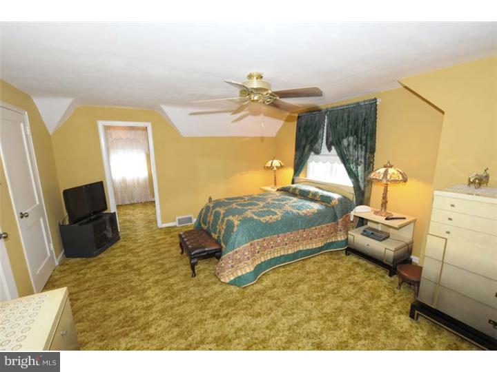 2624 Springfield Road Broomall, PA 19008 - Photo 17 of 25 Master Bedroom