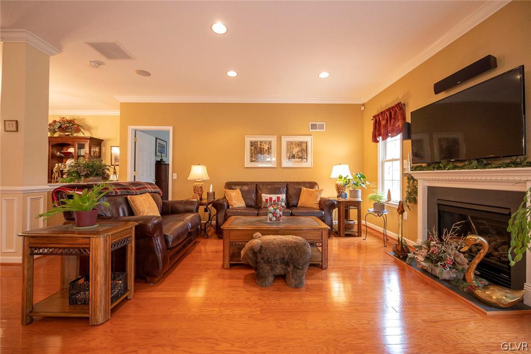 2 Kelso Ridge Easton, PA 18045 - Photo 10 of 24 Family Room