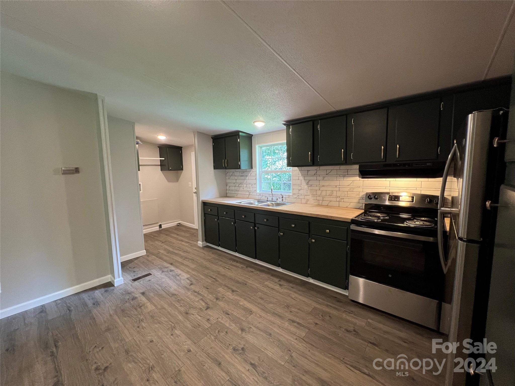 2038 Jay Clark Road Morganton, NC 28655 - Photo 5 of 25 Gallery Image 5