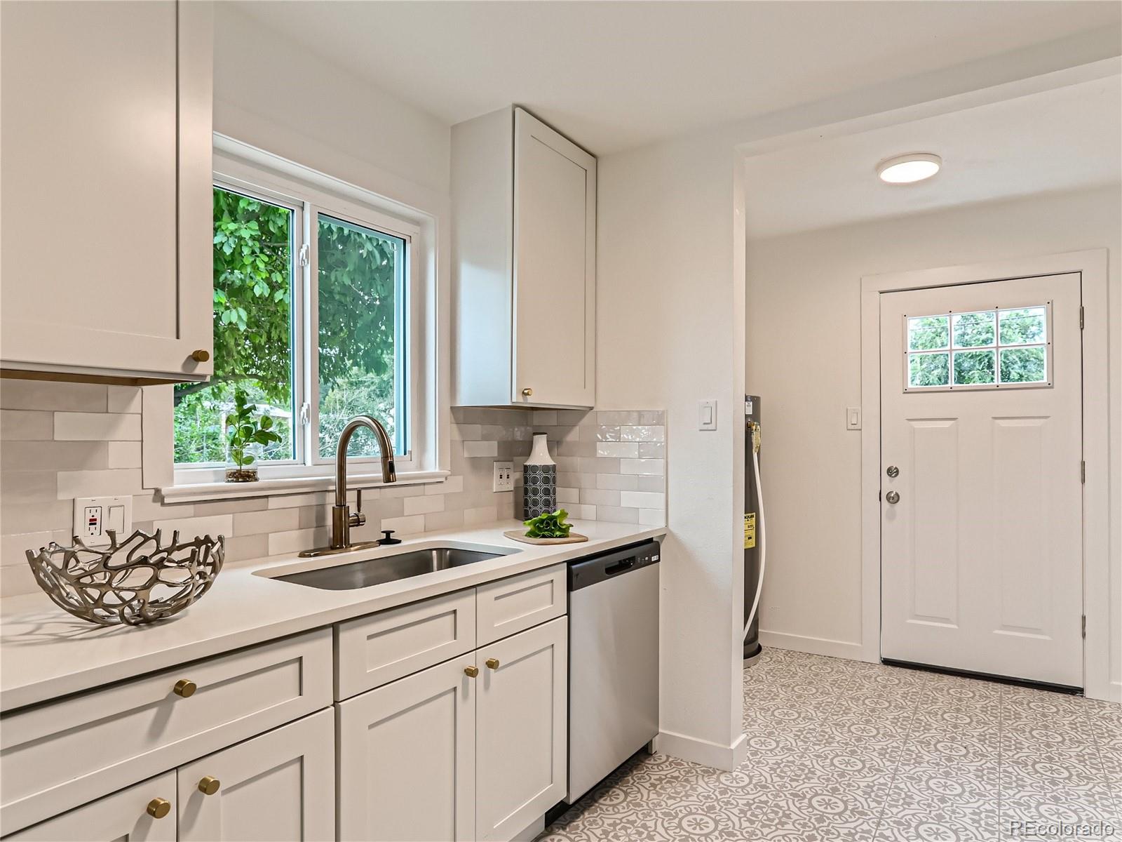 881 South Raritan Street Denver, CO 80223 - Photo 3 of 28 Gallery Image 3