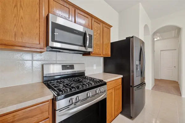 $1,995 | 9830 Lynette Falls Drive, Houston, TX 77095