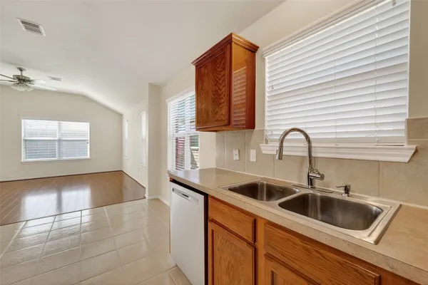 $1,995 | 9830 Lynette Falls Drive, Houston, TX 77095