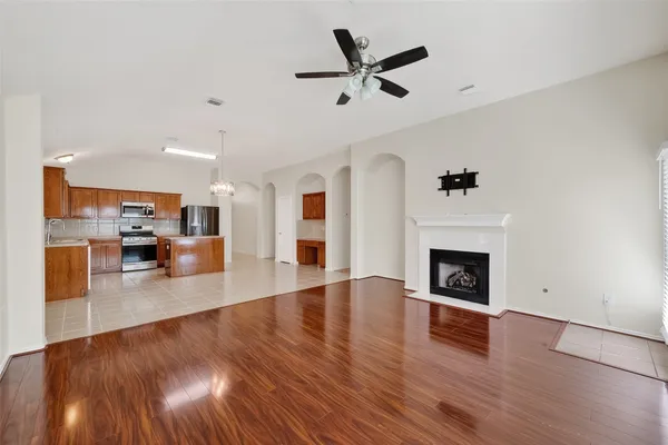 $1,995 | 9830 Lynette Falls Drive, Houston, TX 77095